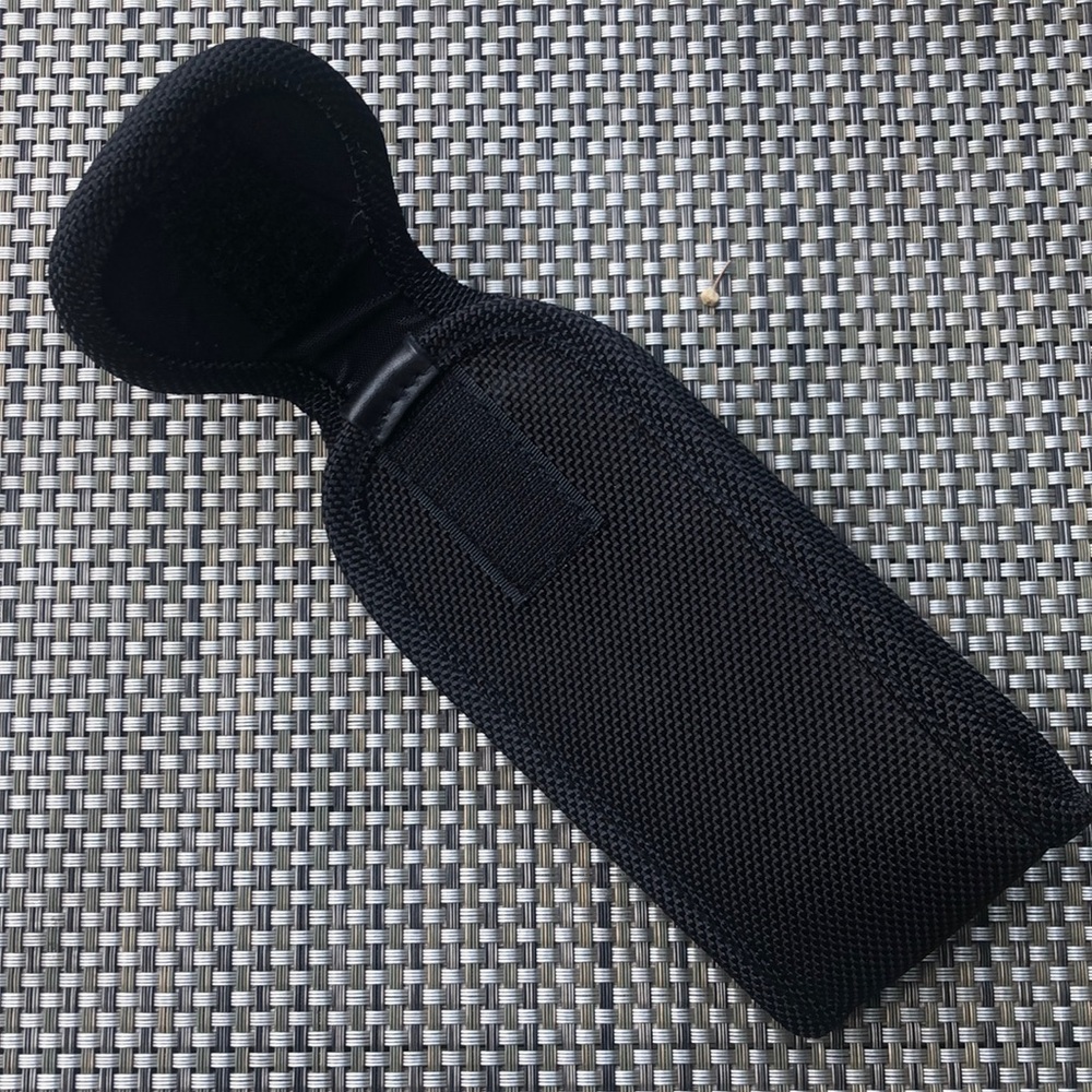 Kenneth Cole phone case